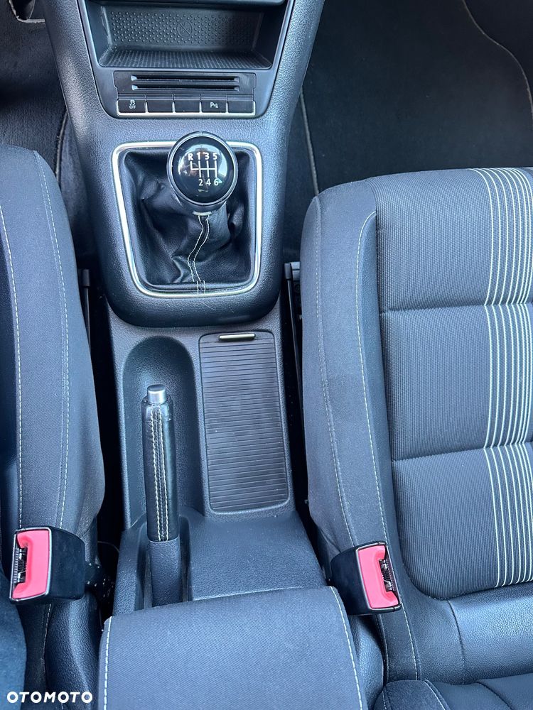 Volkswagen Golf Plus 2.0 TDI Highline - 27