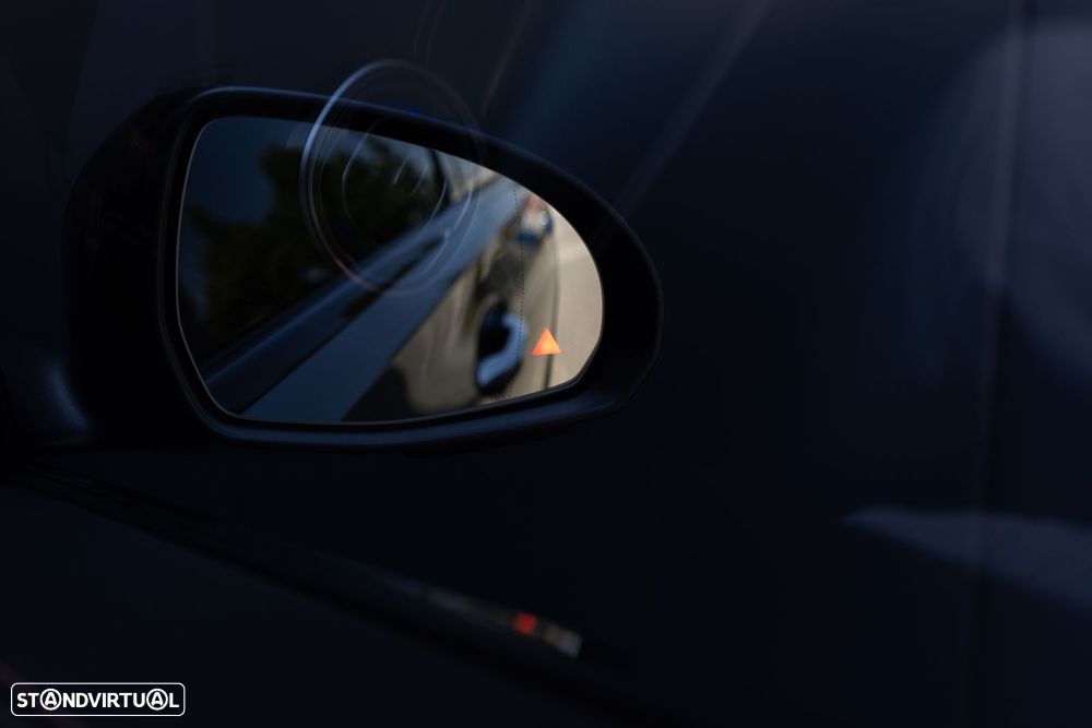 Mercedes-Benz C 300 e AMG Line - 34