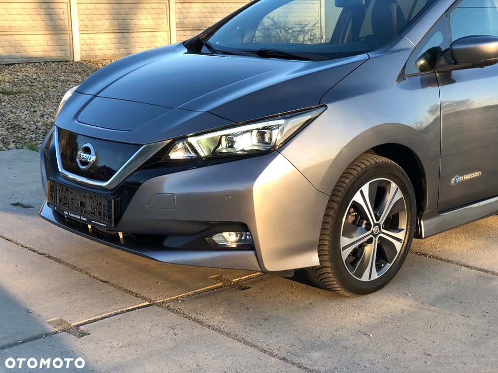 Nissan Leaf 40 kWh Tekna - 4