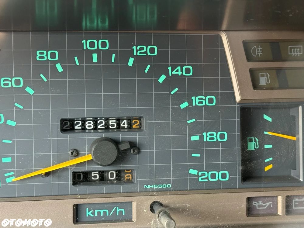 Nissan Laurel 2.8 GL D - 17