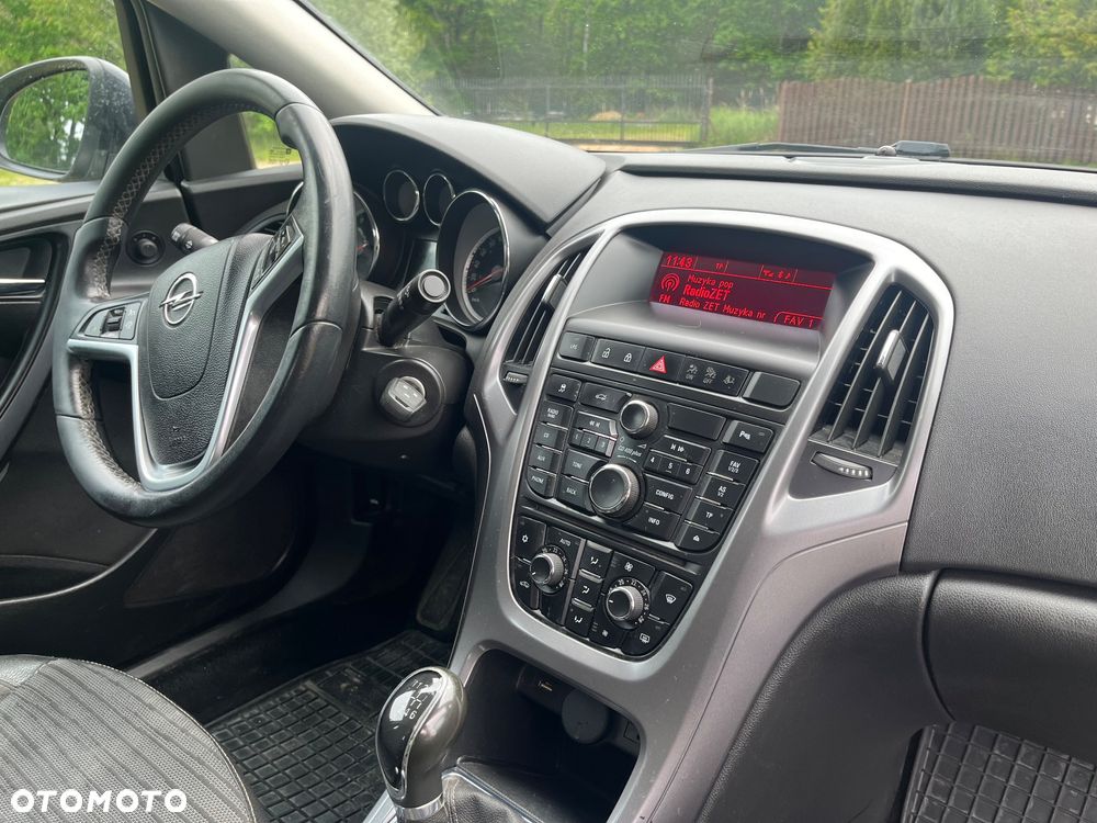 Opel Astra 1.4 T Executive EU6 - 17