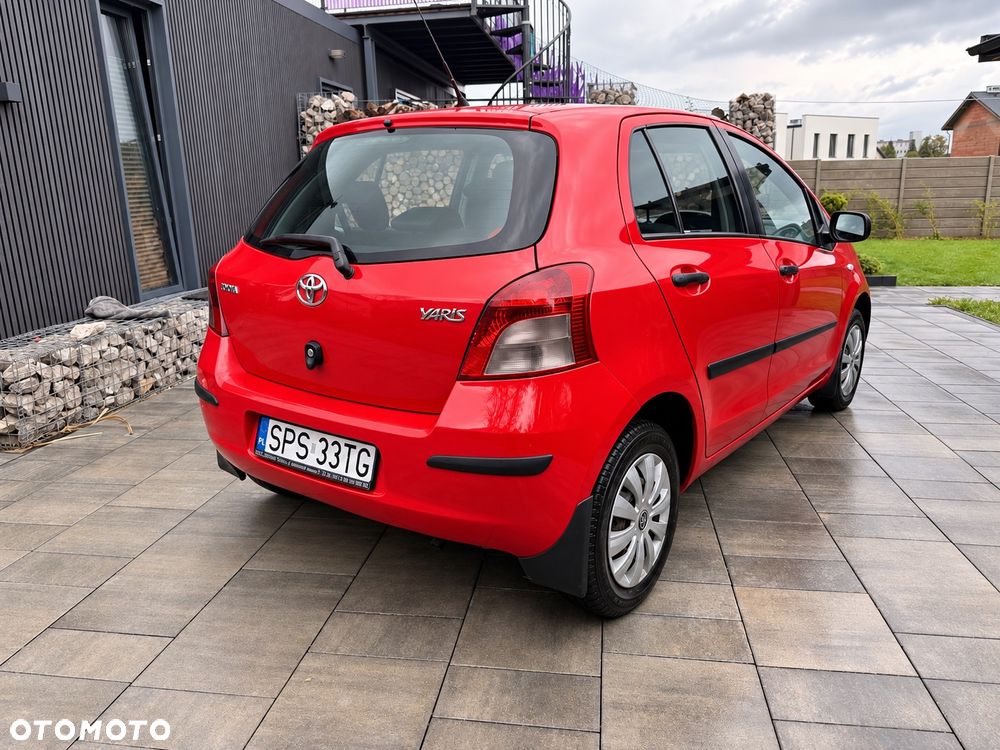 Toyota Yaris 1.0 Terra - 4