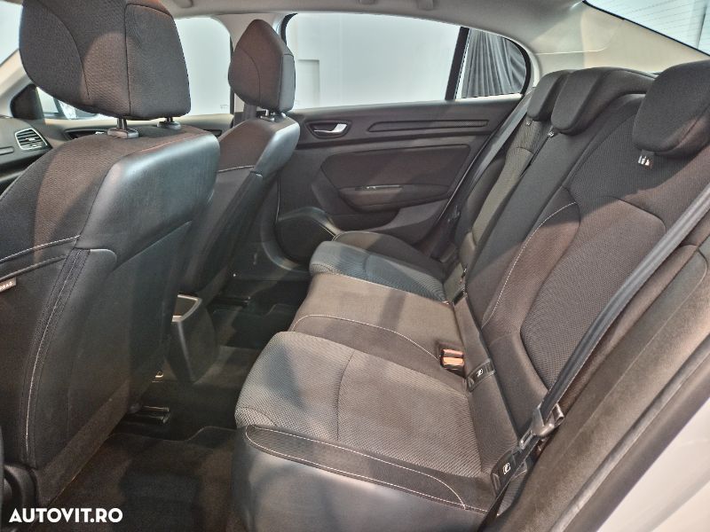 Renault Megane TCe 114 GPF Life - 15