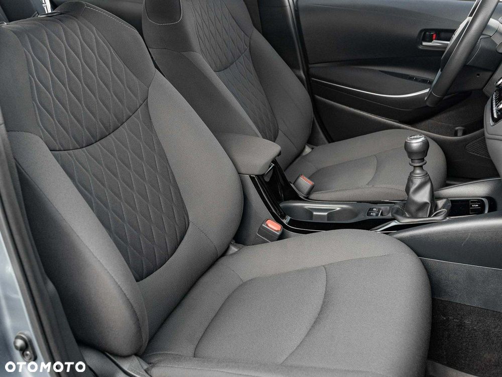 Toyota Corolla 1.5 Comfort - 27
