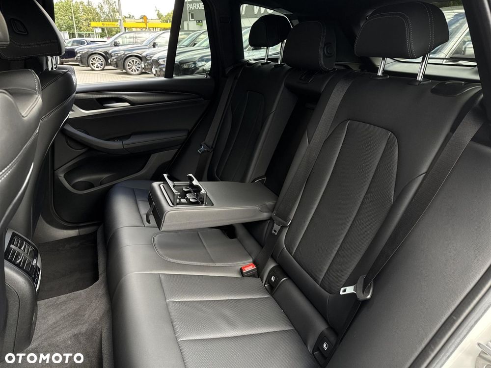 BMW X3 xDrive20d - 21