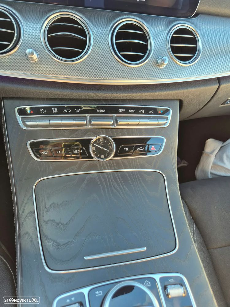 Mercedes-Benz E 300 - 47
