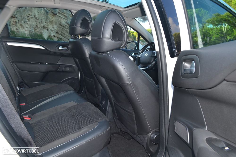 Citroën C4 PureTech 130 Stop&Start SHINE - 18
