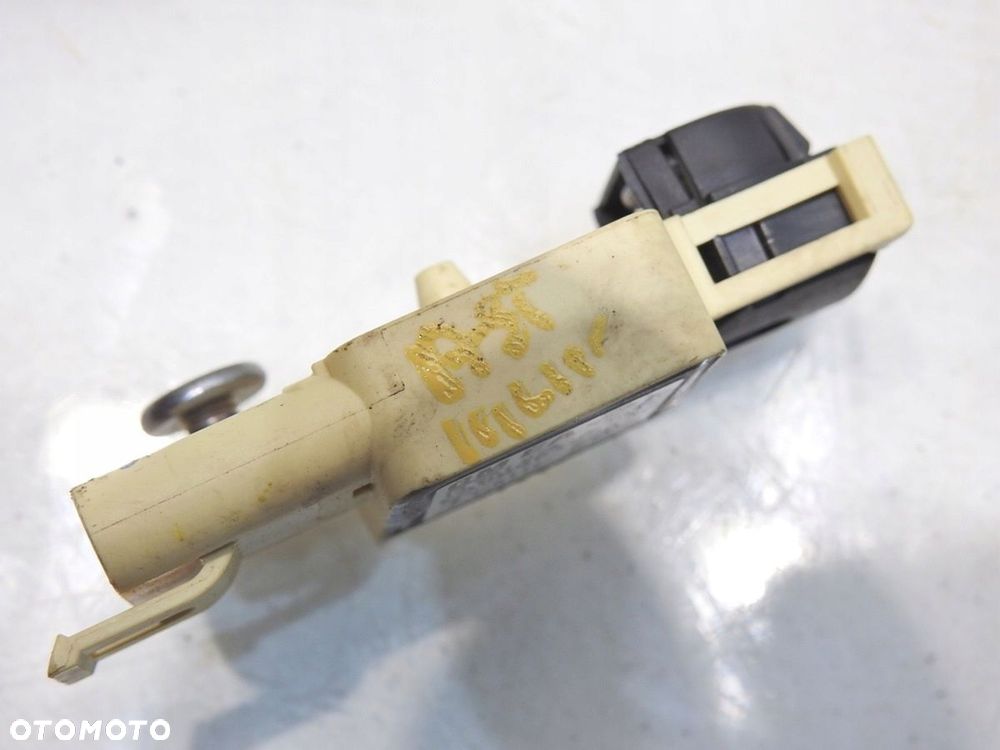 SENSOR UDERZENIOWY OPEL ASTRA III H 13251078 - 3