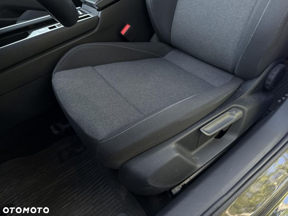 Volkswagen Passat - 10