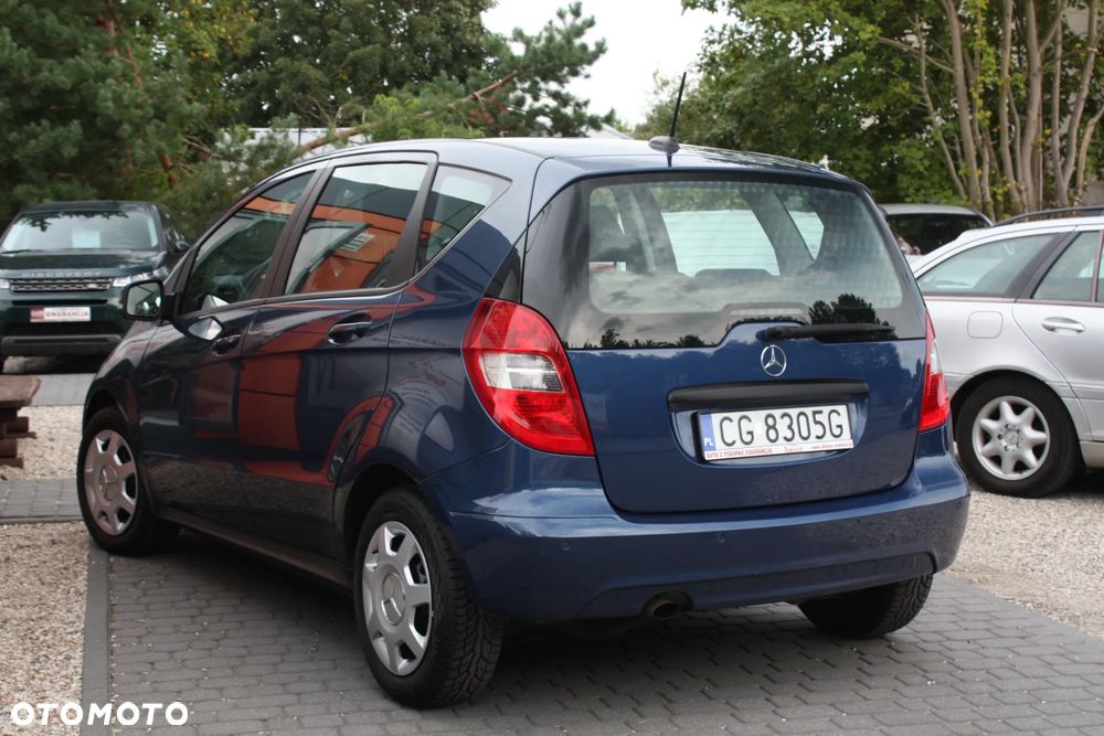 Mercedes-Benz Klasa A 180 BlueEFFICIENCY Elegance - 3