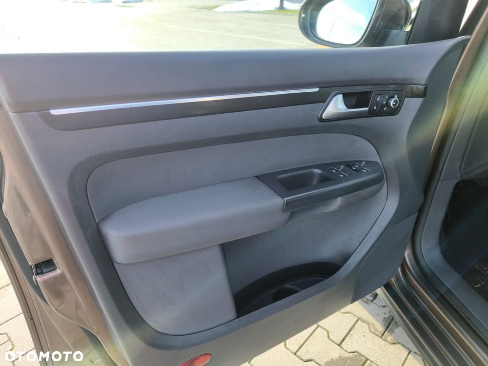 Volkswagen Touran 1.4 TSI EcoFuel DSG Comfortline - 28