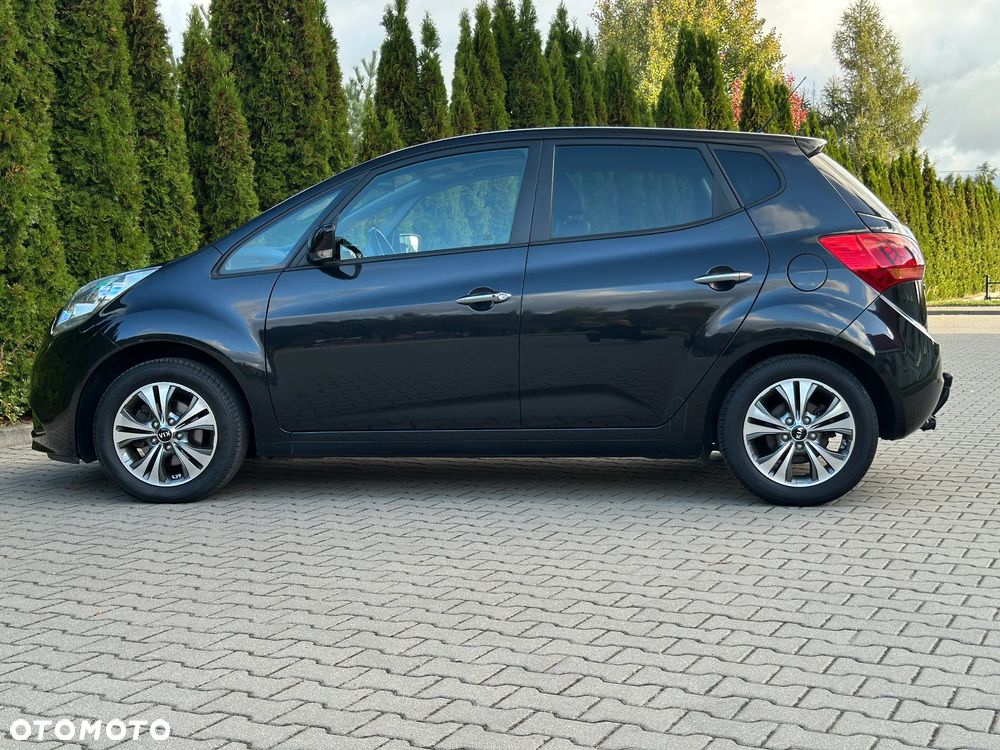 Kia Venga - 11