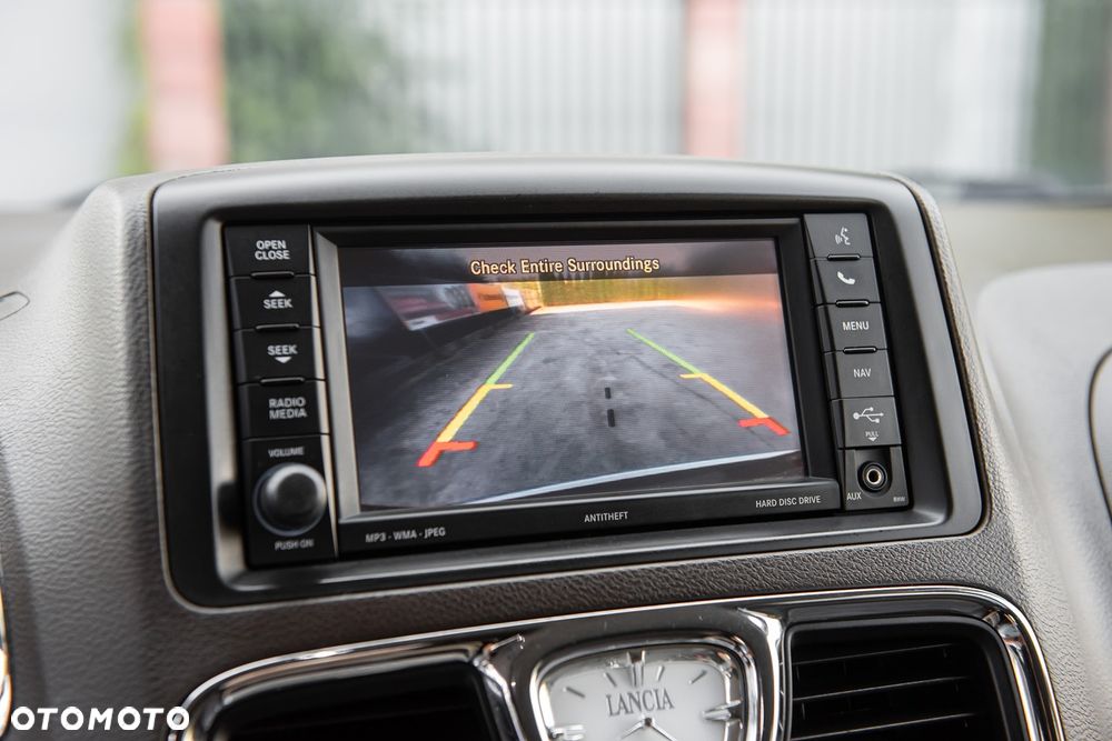 Lancia Voyager 2.8 Multijet 16v Platinum - 23