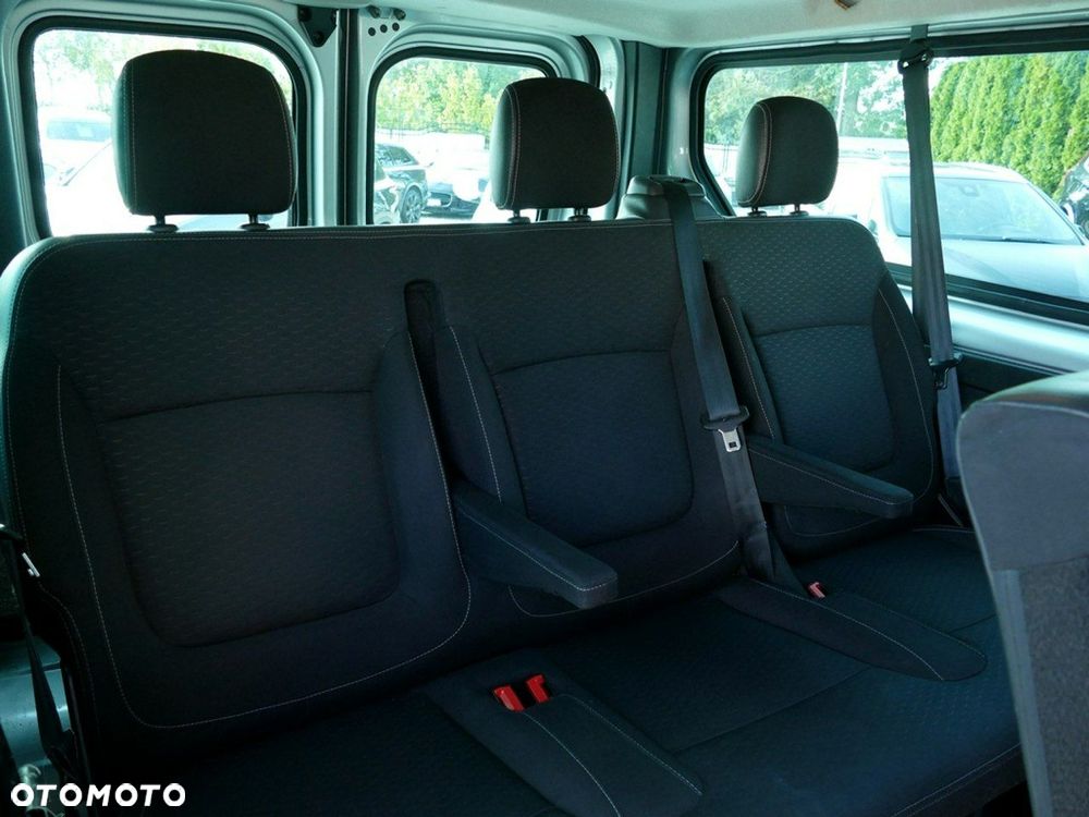Opel Vivaro - 29