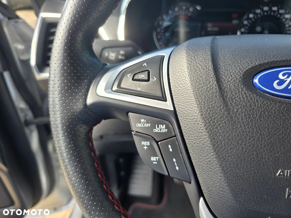 Ford S-Max - 29
