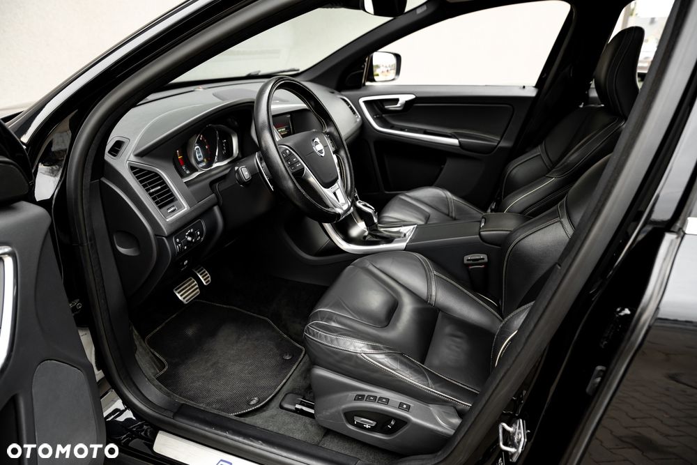 Volvo XC 60 D4 AWD Geartronic Summum - 18