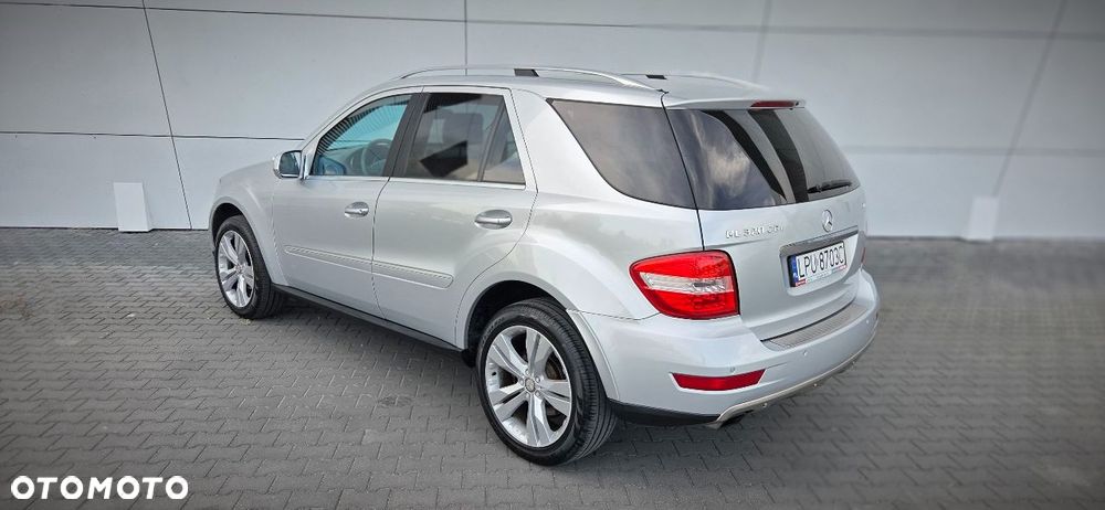 Mercedes-Benz ML 320 CDI 4Matic 7G-TRONIC DPF Edition 10 - 15
