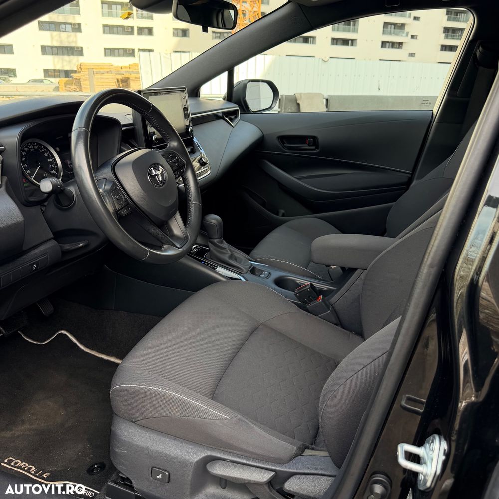 Toyota Corolla 1.8 HSD Business - 14