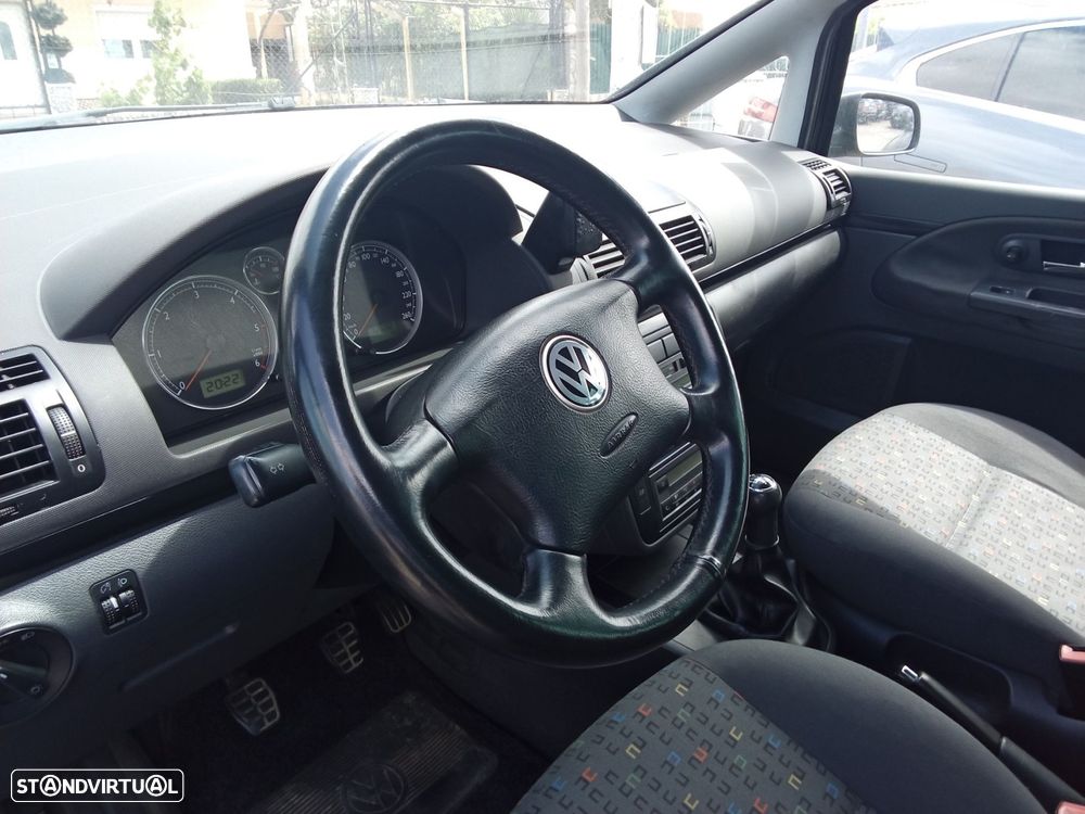 VW Sharan 1.9 TDi Highline - 13