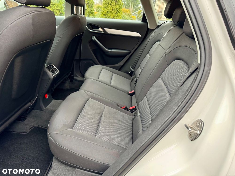 Audi Q3 2.0 TDI Design - 12