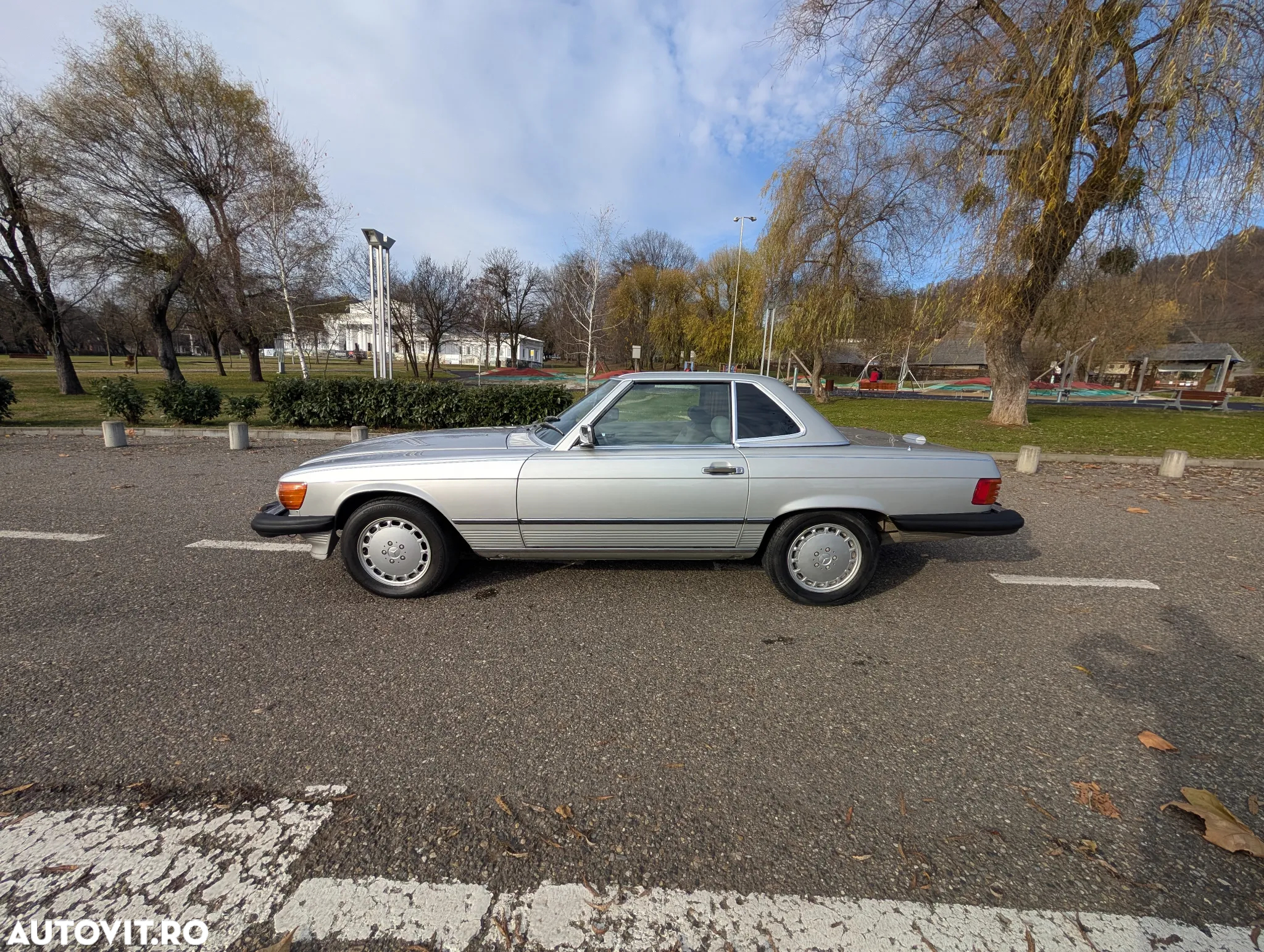 Mercedes-Benz SL - 12