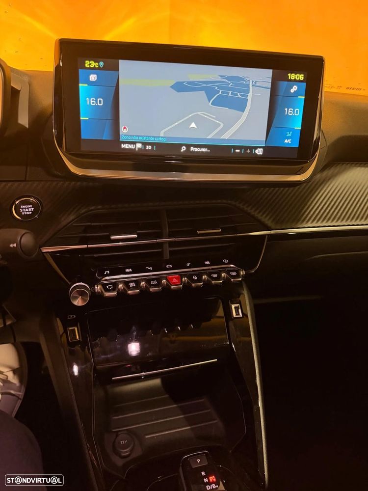 Peugeot e-2008 50 kWh Allure - 16
