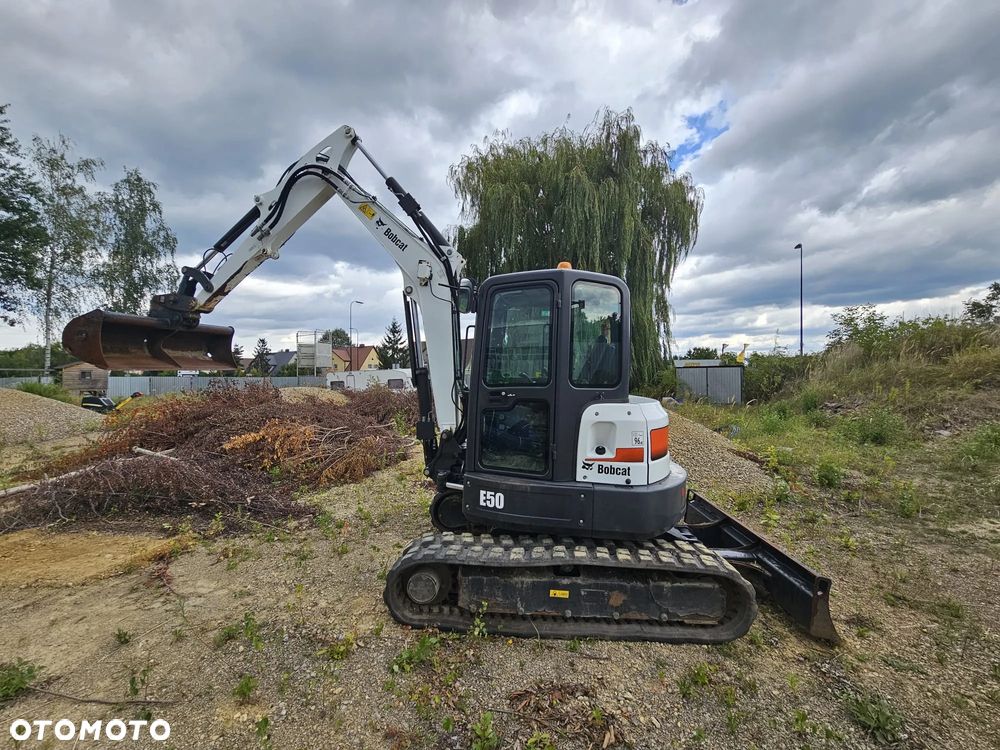 Bobcat E50 - 1