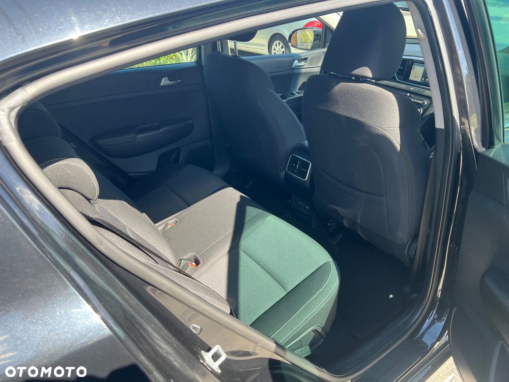 Kia Sportage 1.6 GDI 2WD Black Edition - 32