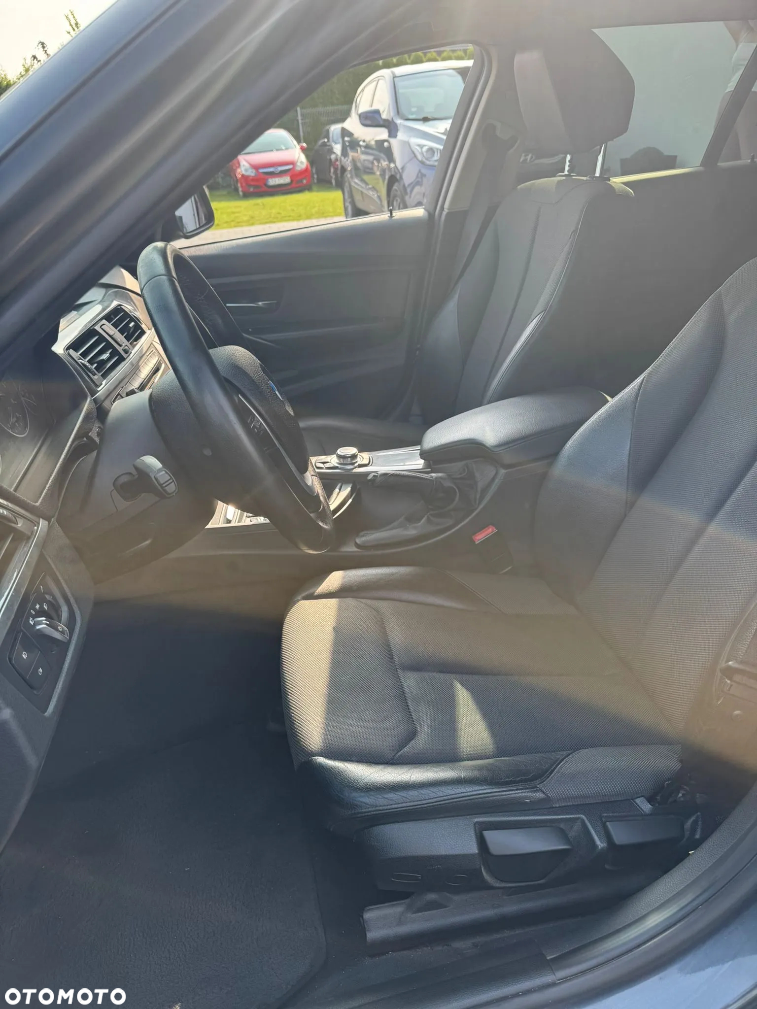 BMW Seria 3 - 12