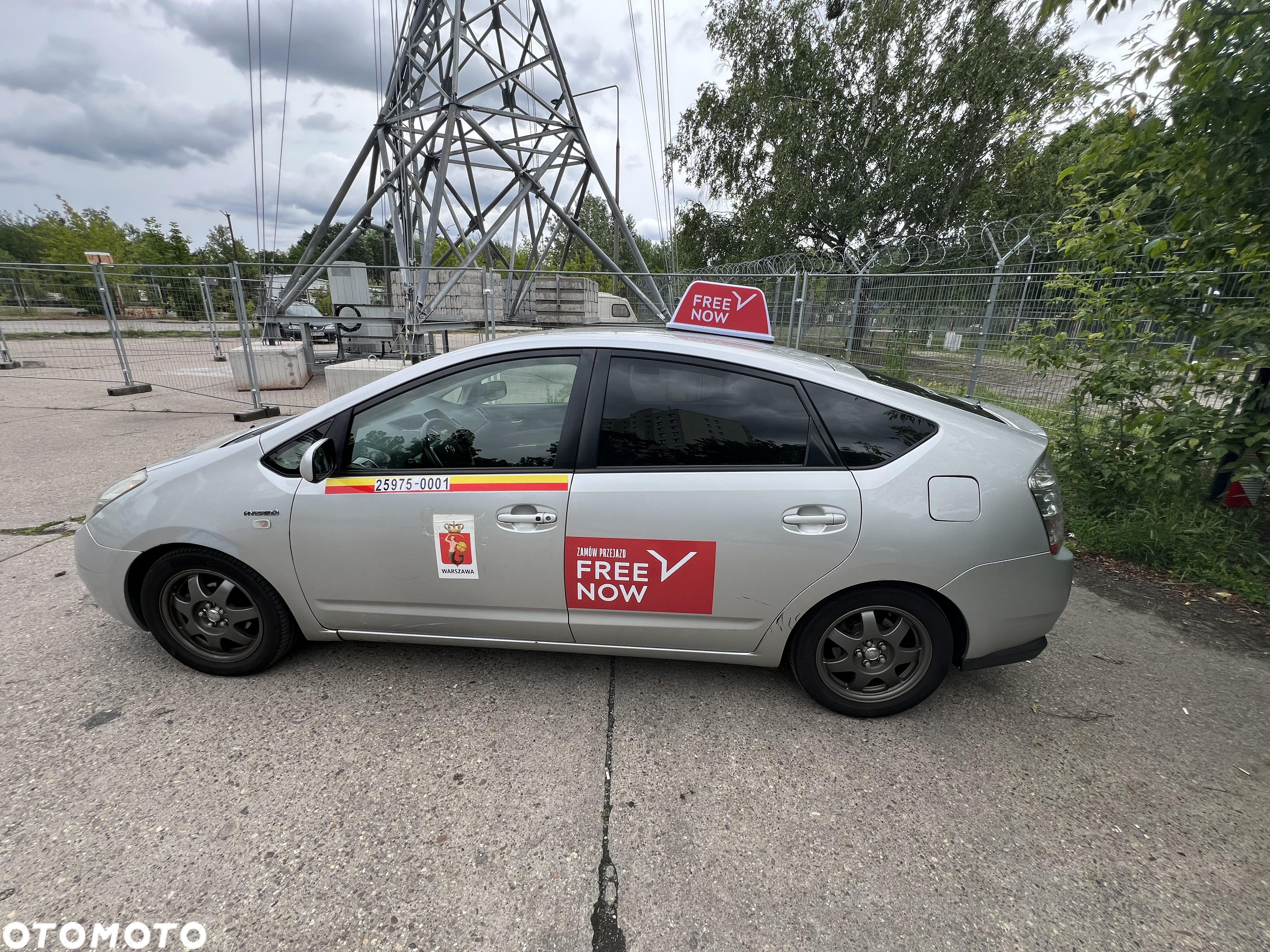 Toyota Prius - 4