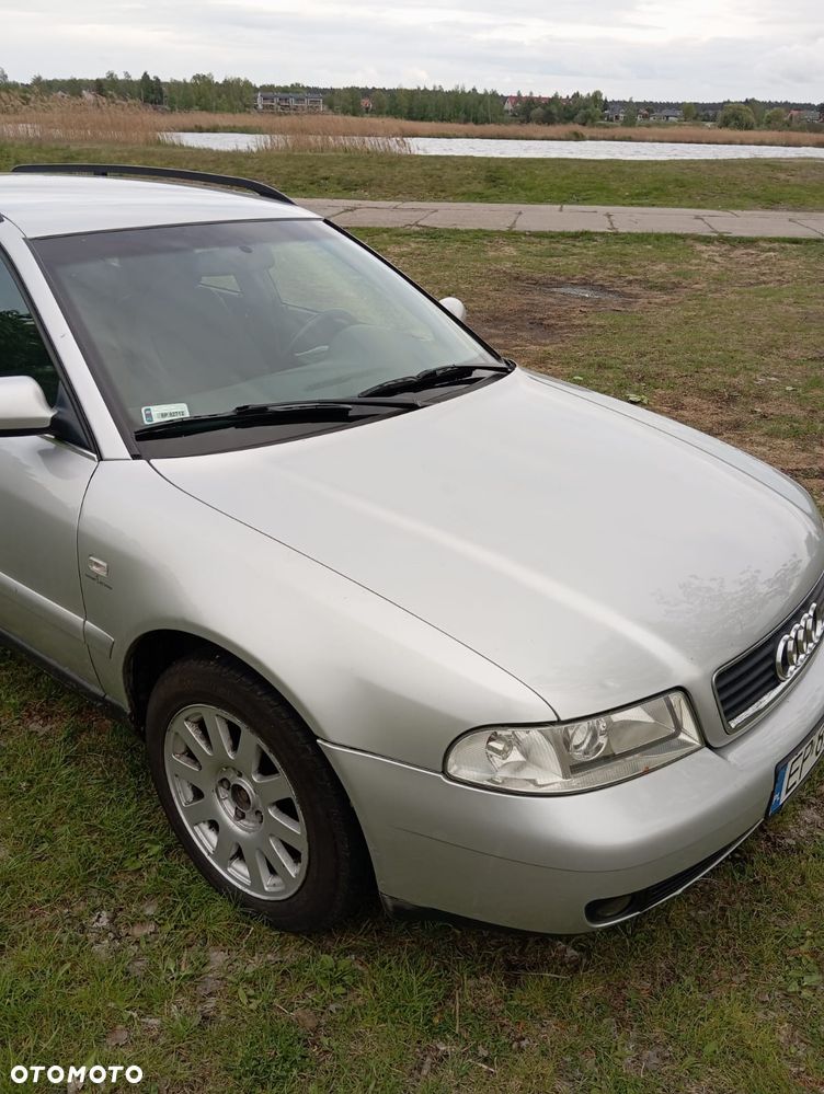 Audi A4 Avant - 30