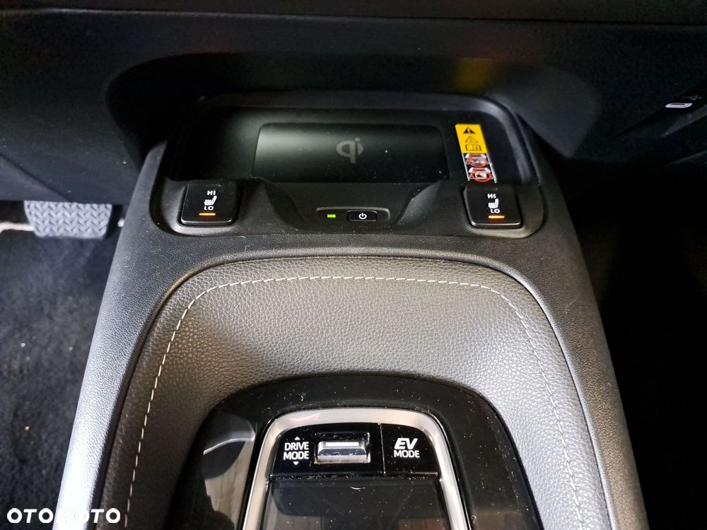 Toyota Corolla 1.8 Hybrid Style - 29