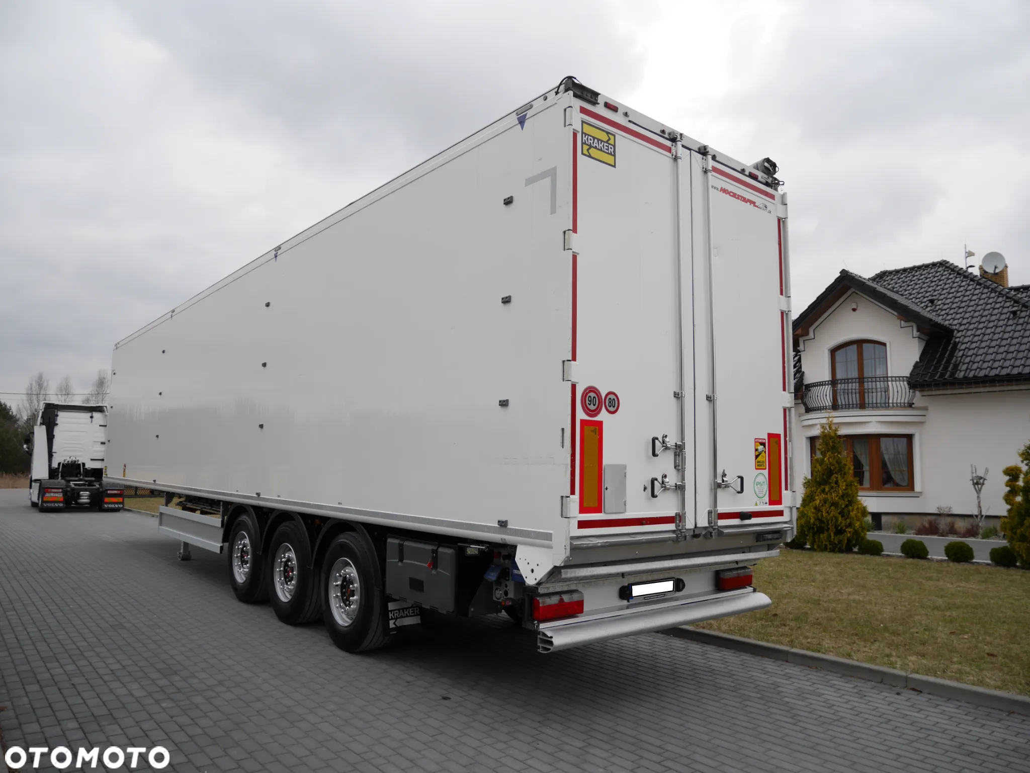 Kraker Ruchoma Podłoga 92m3 - 15
