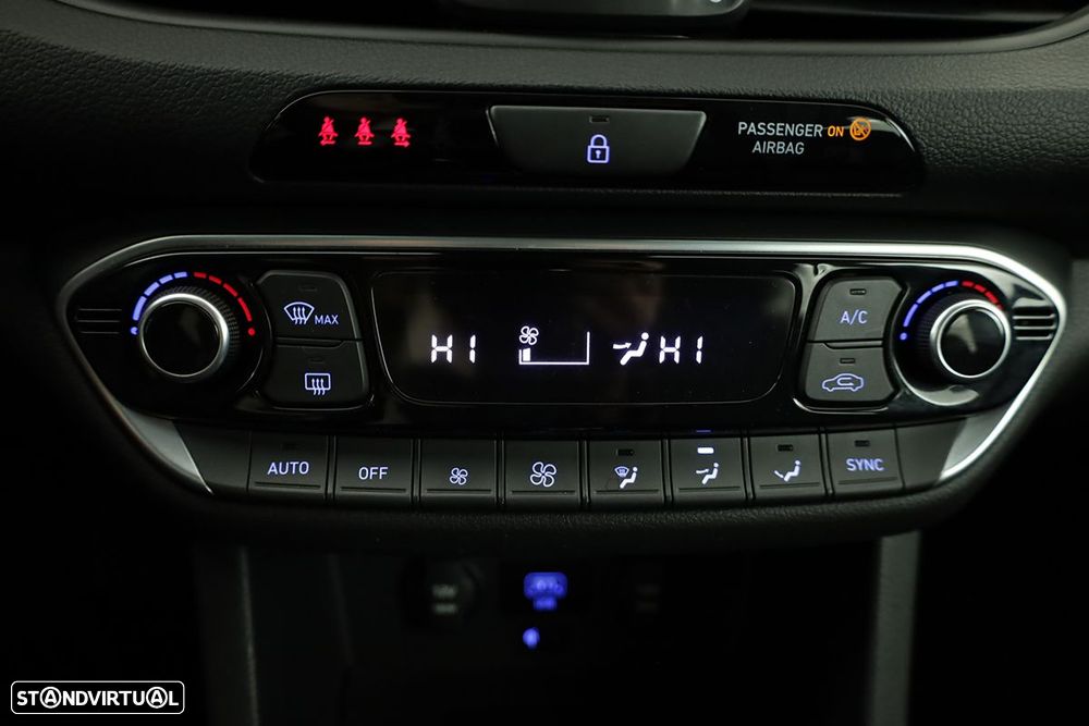 Hyundai i30 SW 1.0 T-GDi Style Plus DCT - 12