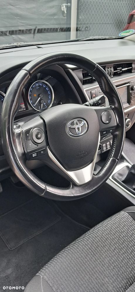 Toyota Auris 1.6 Premium Start - 30