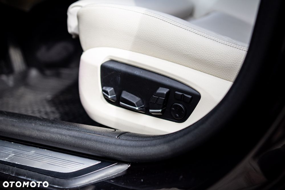 BMW Seria 7 740Li - 6