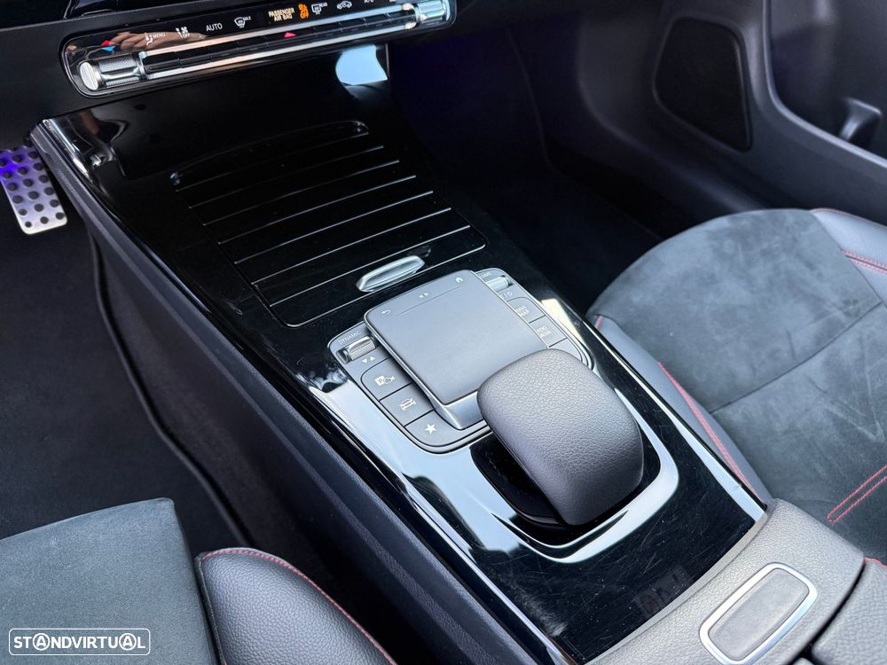 Mercedes-Benz CLA 250 e Shooting Brake AMG Line - 18