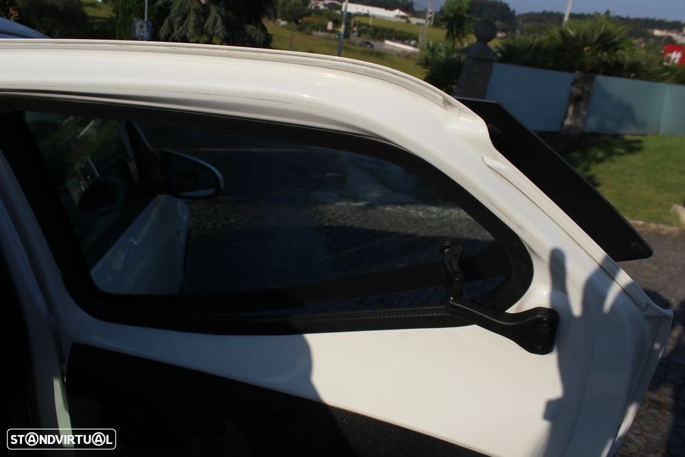 Toyota Aygo x-clusiv - 24