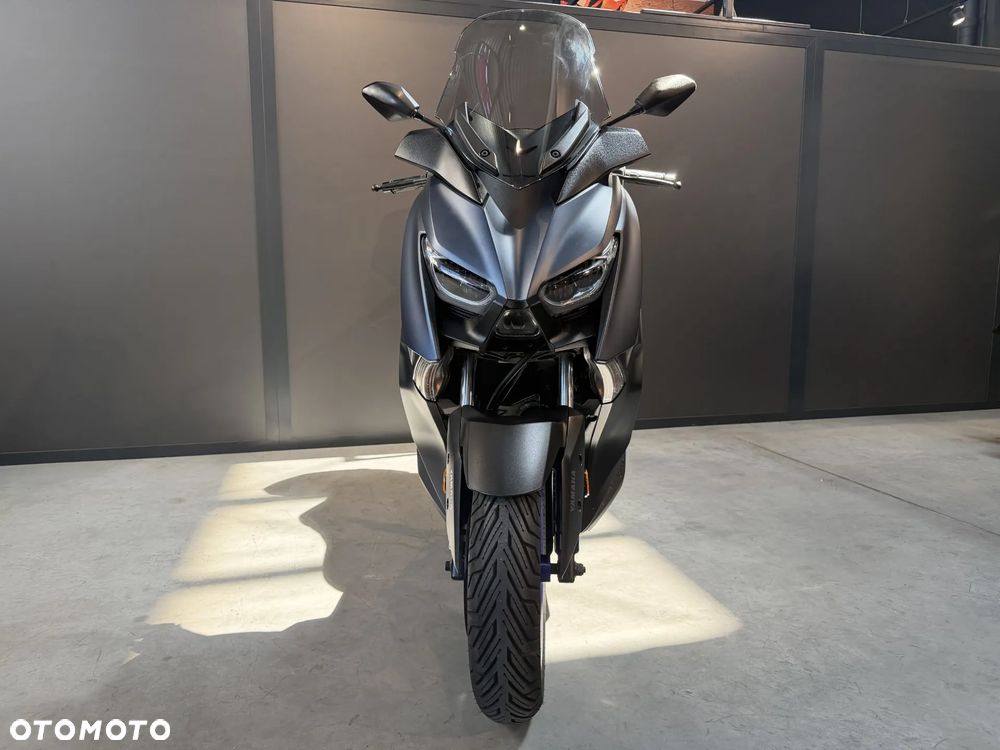Yamaha X-max - 4