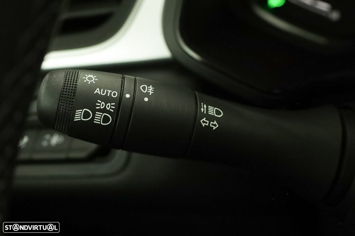 Renault Captur 1.0 TCe Techno Bi-Fuel - 17