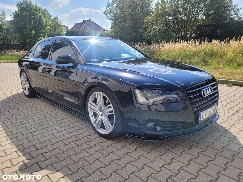 Audi A8 - 8