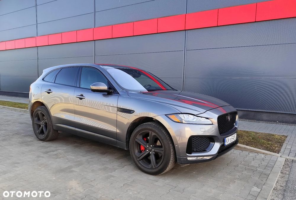 Jaguar F-Pace - 1