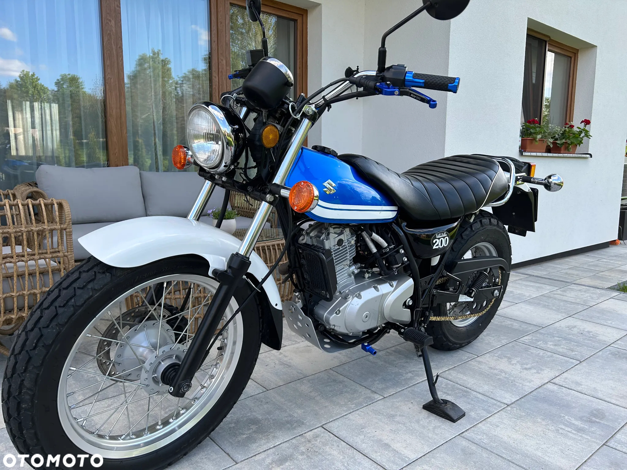 Suzuki RV