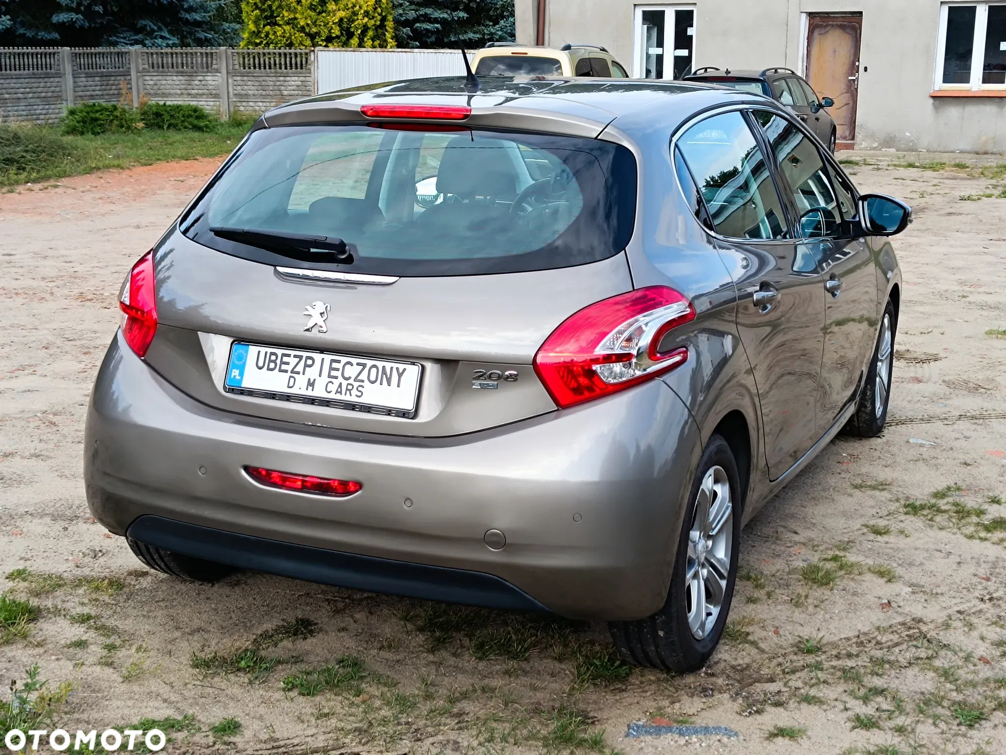 Peugeot 208 1.6 e-HDi Allure STT - 19