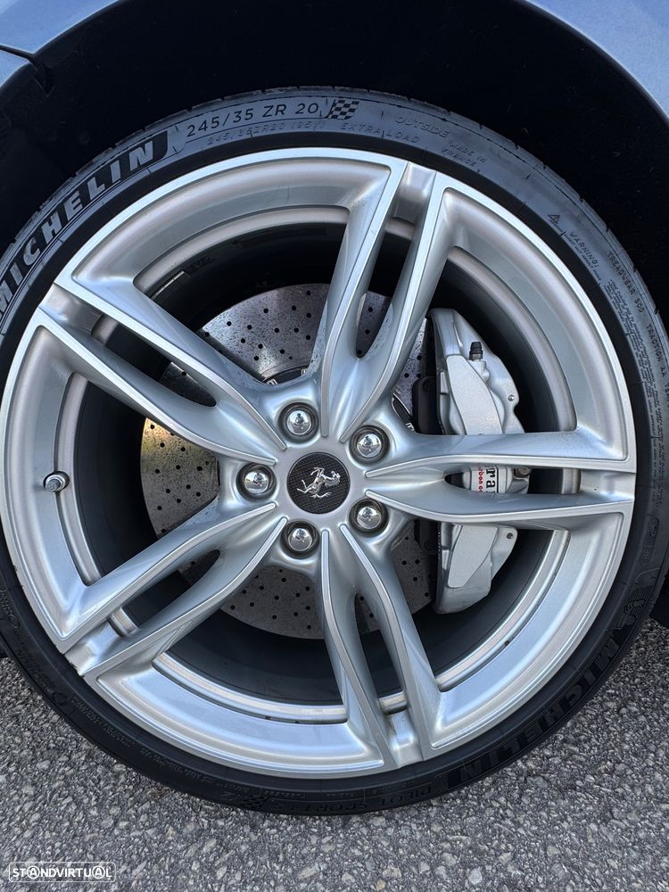 Ferrari Roma 3.9 Twin-Turbo V8 - 7