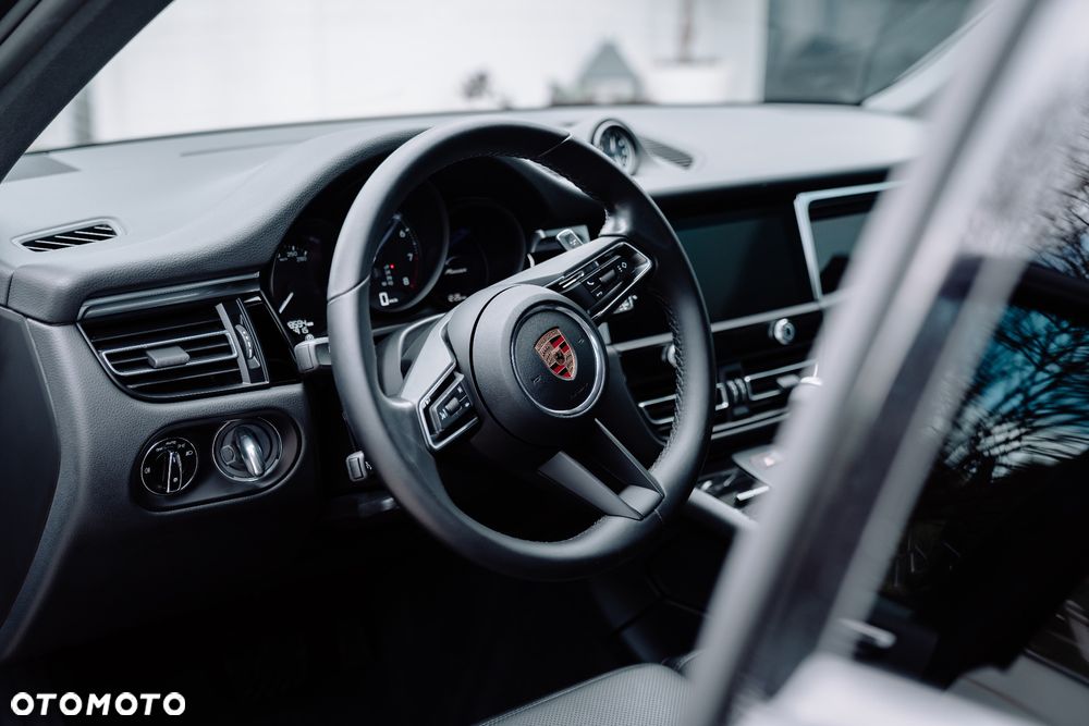 Porsche Macan Standard - 14