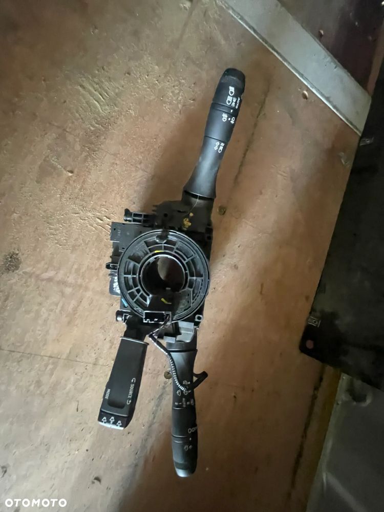 MANETKI RENAULT TRAFIC IV - 1