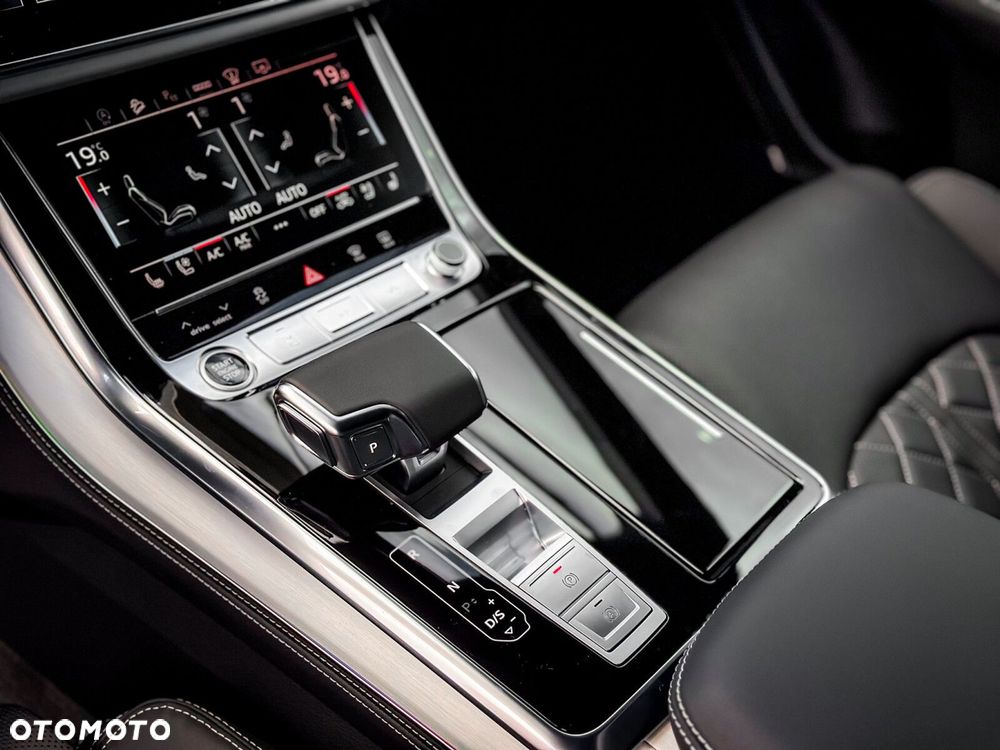 Audi Q8 - 28