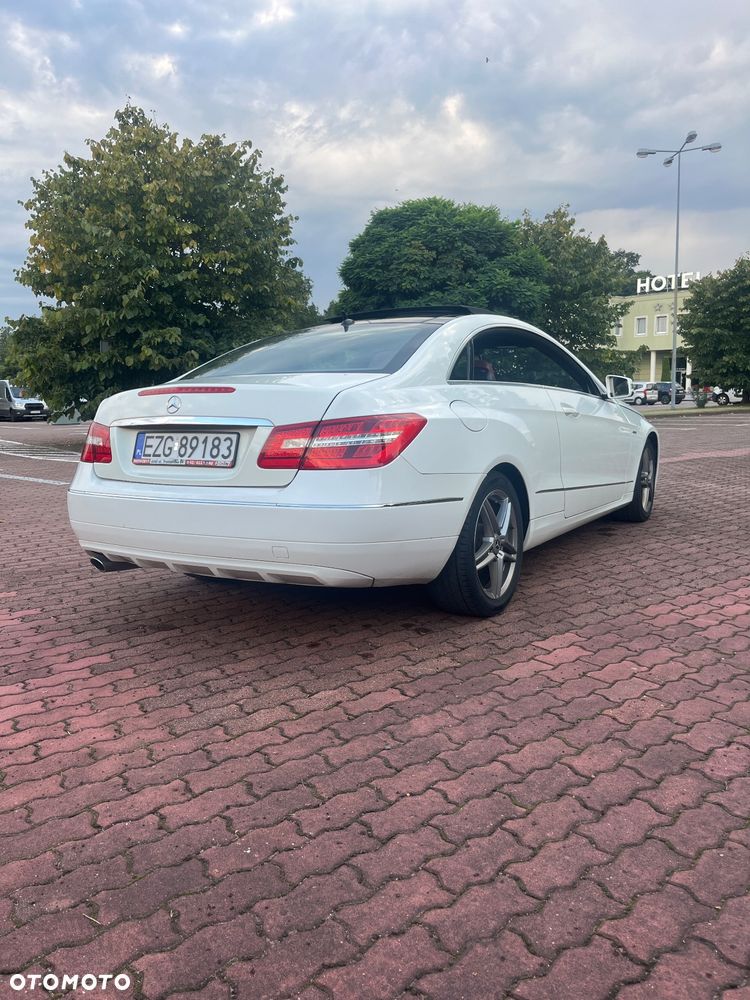 Mercedes-Benz Klasa E - 17