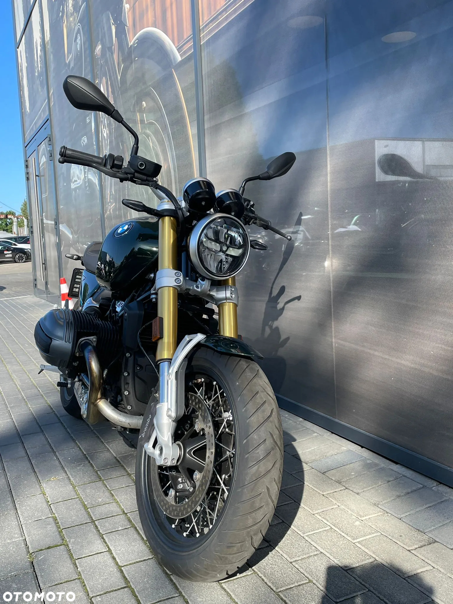 BMW R - 9